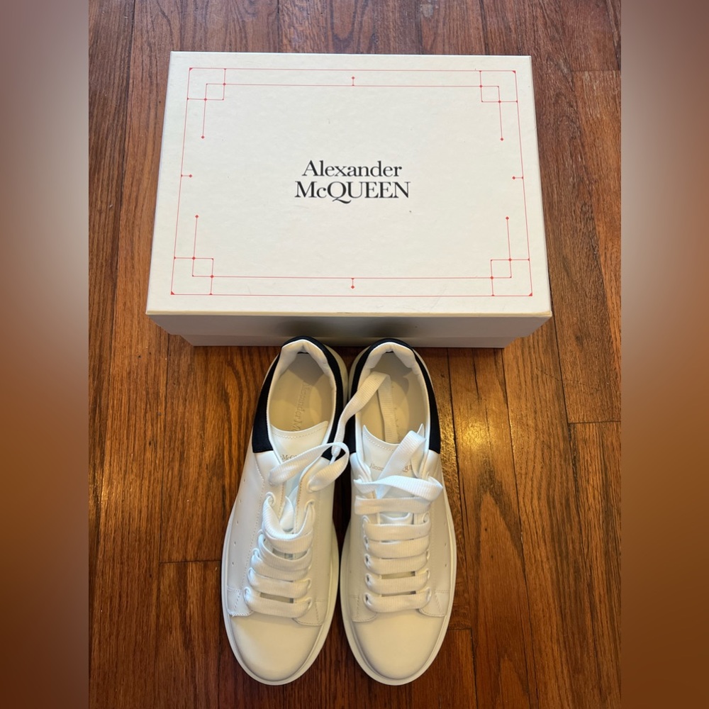 Alexander McQueen Sneakers!